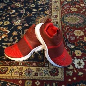 Red Nike boy sneakers